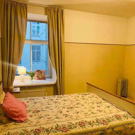 شقة Cozy Oldtown Next Of Town Hall Square تالين